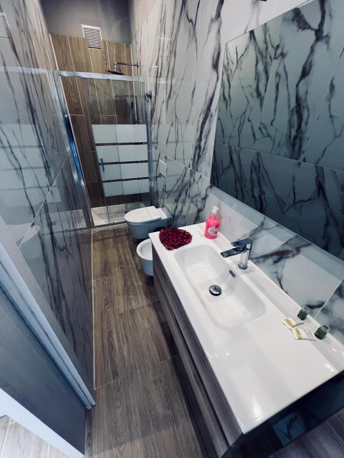 King House B&B Катания Экстерьер фото