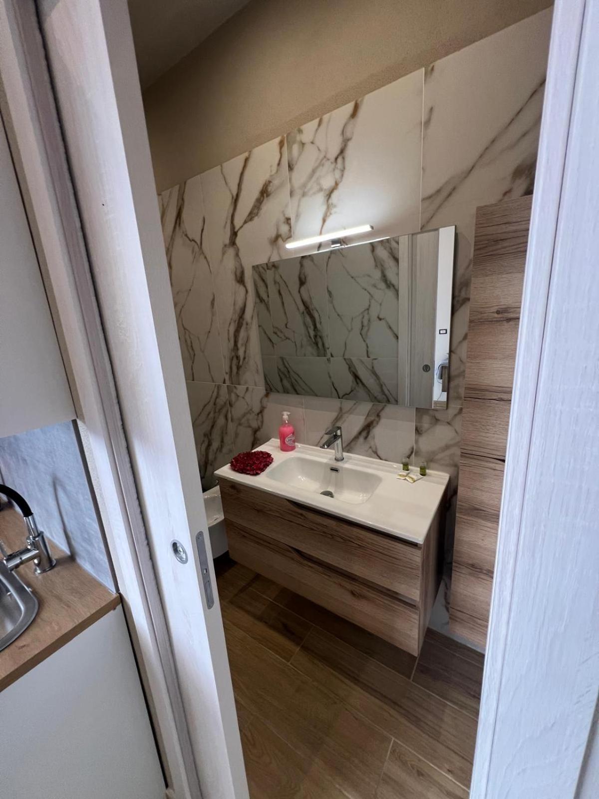 King House B&B Катания Экстерьер фото